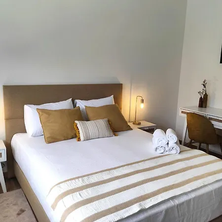 Embaixada Da Bed & Breakfast *
